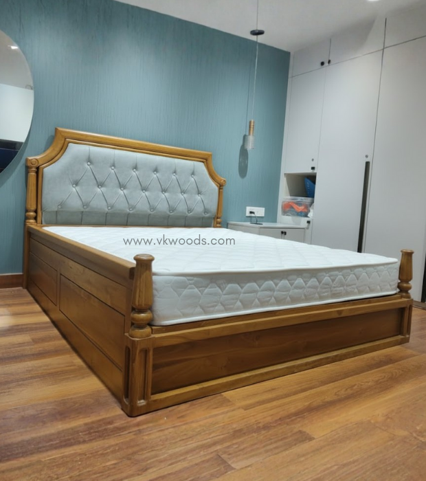 The High-Back Wood Frame