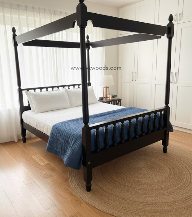 The Windsor Canopy cot