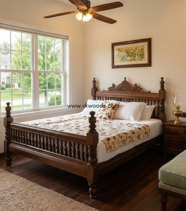 The Colonial Crown Cot